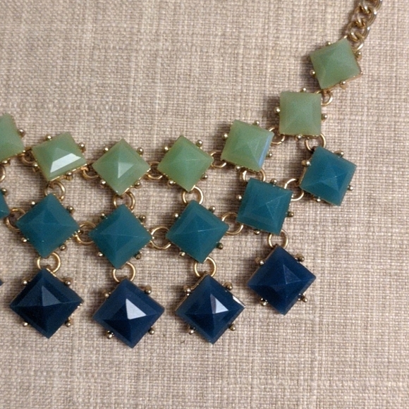 Target necklace - Picture 3 of 7